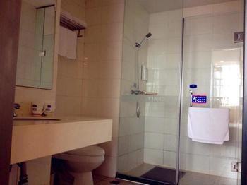 Hanting Express Hotel Wuxi Sunshine Square Екстериор снимка